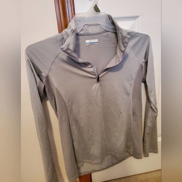 Columbia Tops - Columbia Women's 1/4 zip dry fit shirt